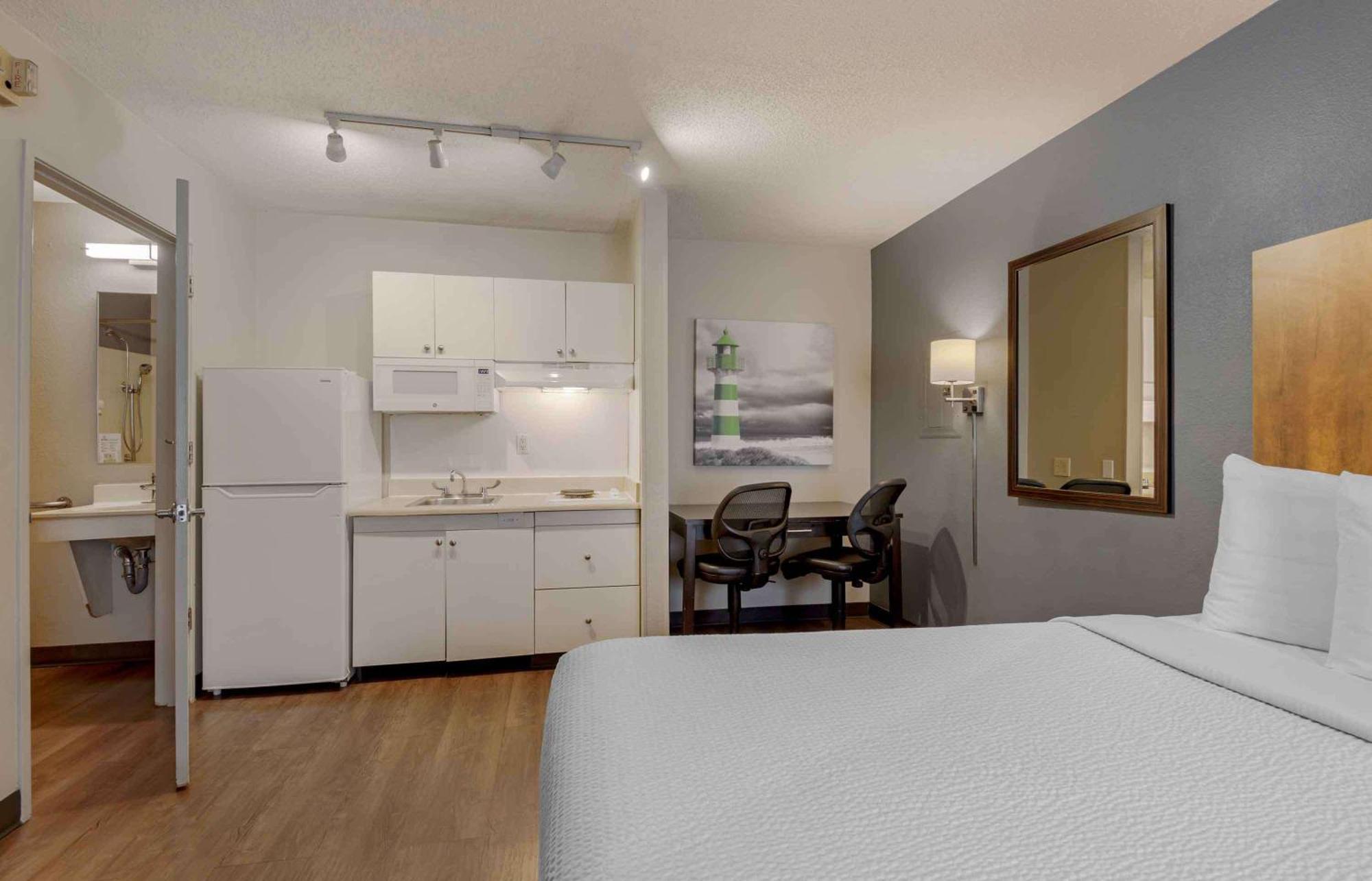 Extended Stay America Select Suites - Charlotte - Airport Zewnętrze zdjęcie